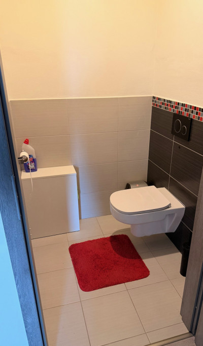 Prodej Rodinný dům 5+kk, Trávník